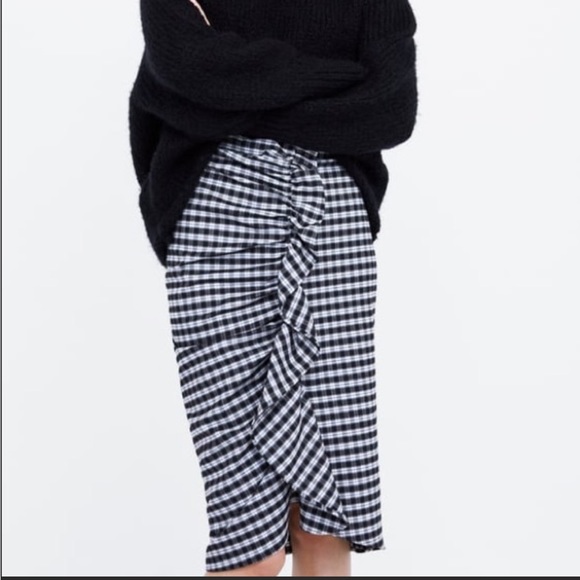 ZARA SKIRTS | Zara Plaid Gingham Skirt with Ruffle - Picture 7 of 7
